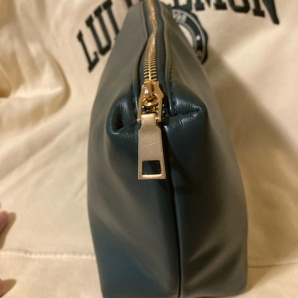 Anthropologie Emerald Green Cosmetic Pouch with Gold Zipper Used Excellent - Picture 4 of 8